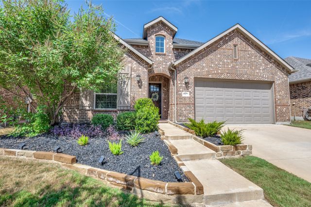 917 Meadows Drive, Argyle, TX 76226