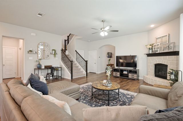917 Meadows Drive, Argyle, TX 76226