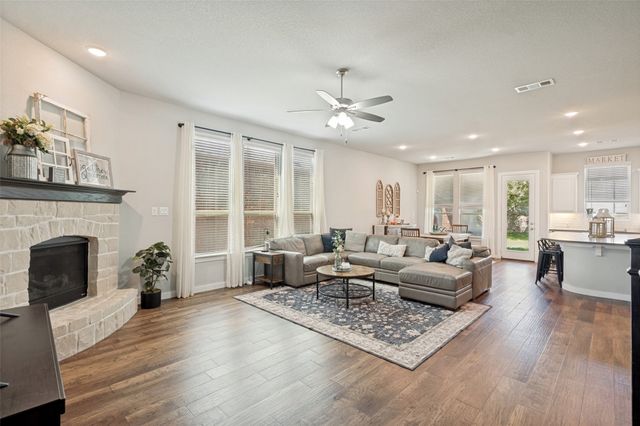 917 Meadows Drive, Argyle, TX 76226
