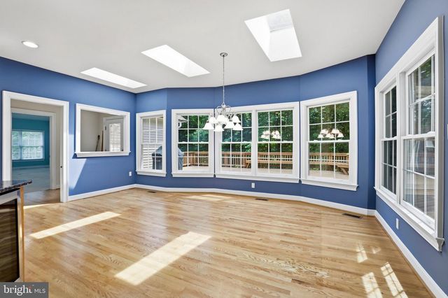 3703 WAPLES CREST CT, Oakton, VA 22124