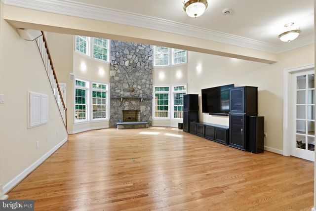 3703 WAPLES CREST CT, Oakton, VA 22124