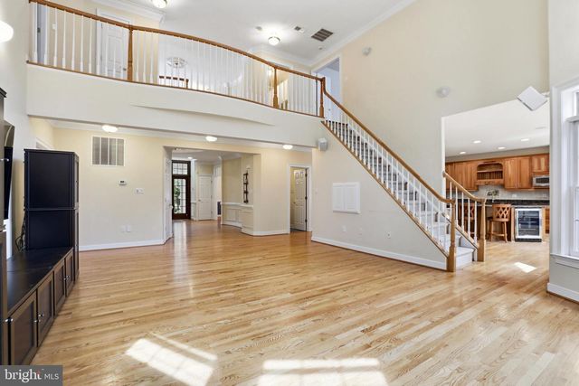 3703 WAPLES CREST CT, Oakton, VA 22124