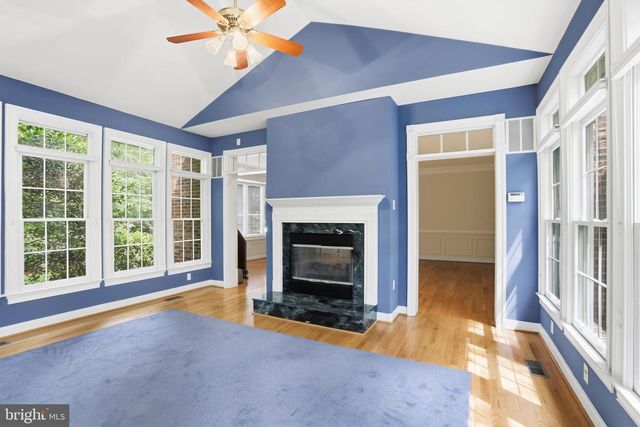 3703 WAPLES CREST CT, Oakton, VA 22124