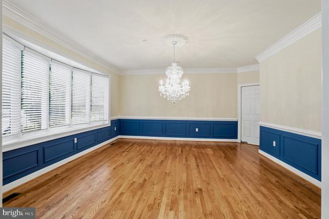 3703 WAPLES CREST CT, Oakton, VA 22124