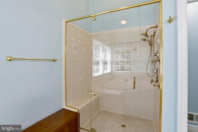 3703 WAPLES CREST CT, Oakton, VA 22124