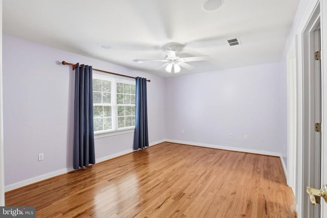 3703 WAPLES CREST CT, Oakton, VA 22124