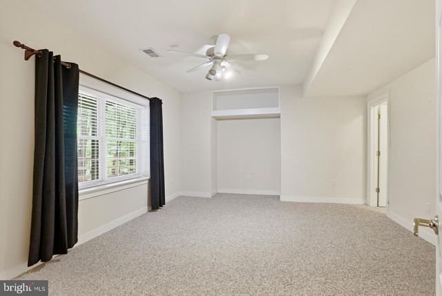 3703 WAPLES CREST CT, Oakton, VA 22124