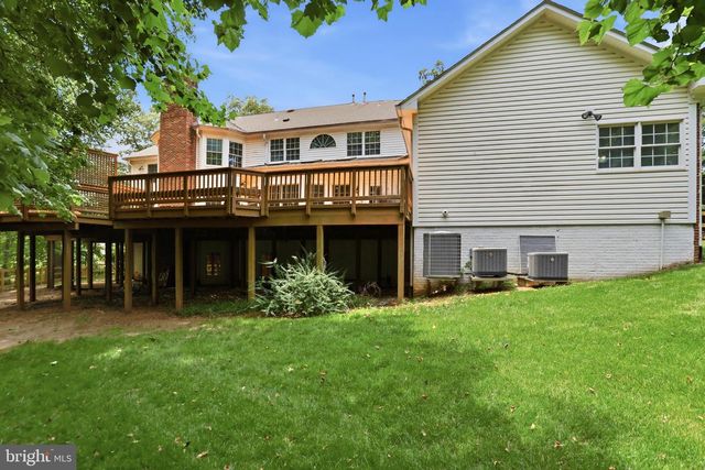3703 WAPLES CREST CT, Oakton, VA 22124