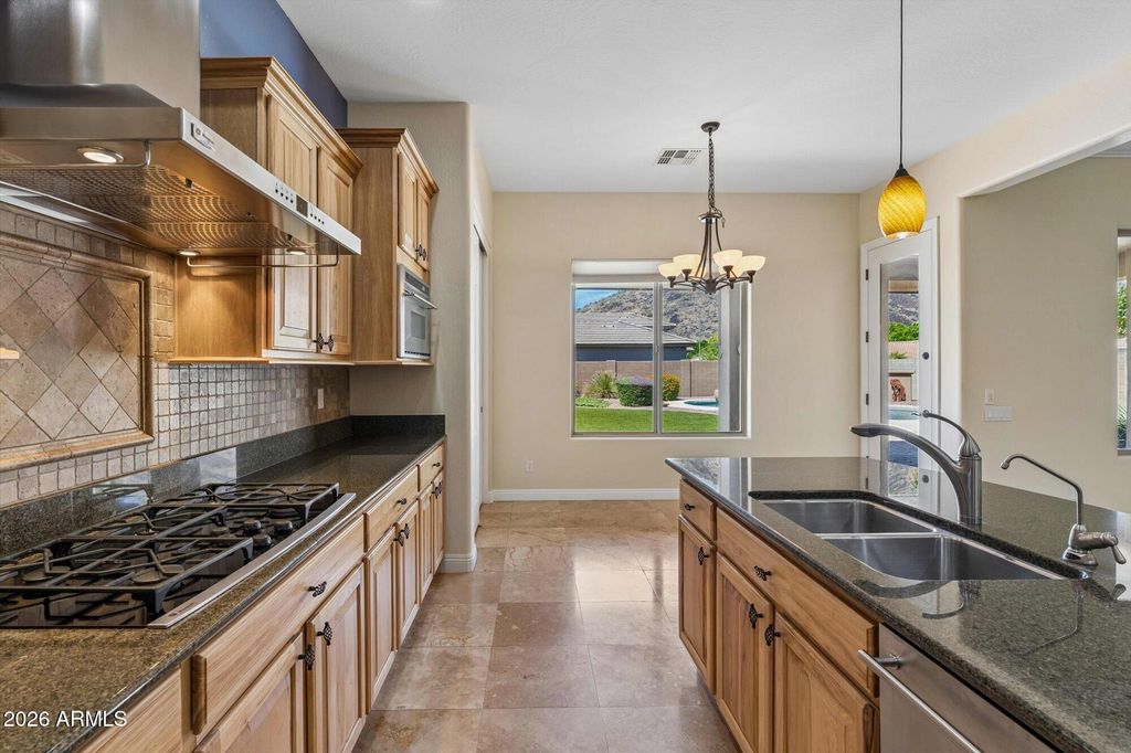 Image 17 of property listing at 25612 N 55TH Drive, Phoenix, AZ 85083