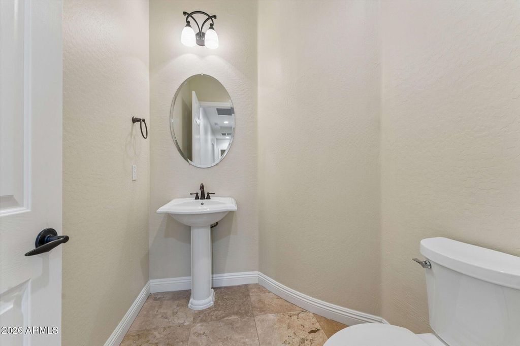 Image 30 of property listing at 25612 N 55TH Drive, Phoenix, AZ 85083