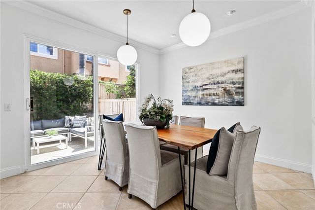 21 Bellevue, Irvine, CA 92602