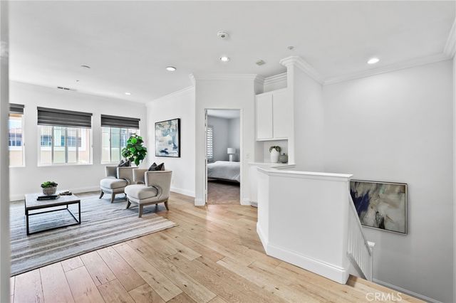 21 Bellevue, Irvine, CA 92602