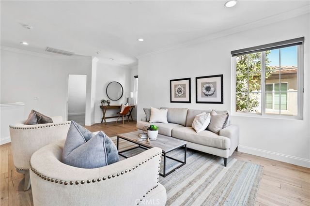 21 Bellevue, Irvine, CA 92602