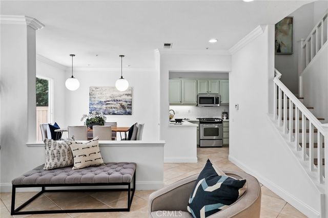 21 Bellevue, Irvine, CA 92602