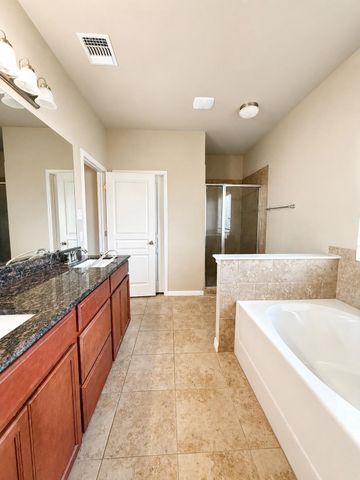 187 Chering DR, Belton, TX 76513