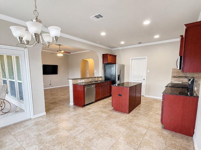 187 Chering DR, Belton, TX 76513
