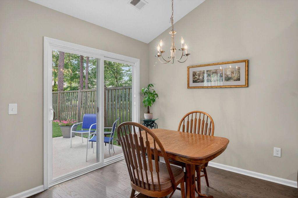 Image 11 of property listing at 225 Alpine Road, Summerville, SC 29485