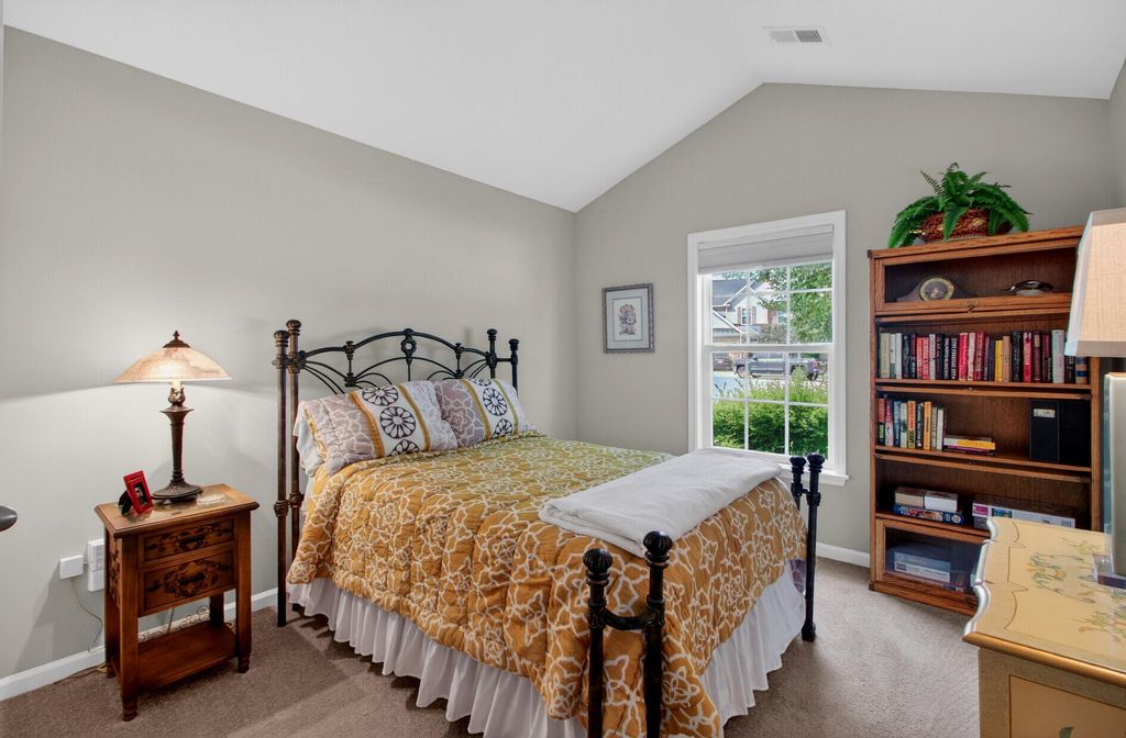Image 19 of property listing at 225 Alpine Road, Summerville, SC 29485