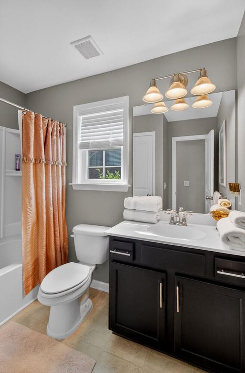 Image 24 of property listing at 225 Alpine Road, Summerville, SC 29485