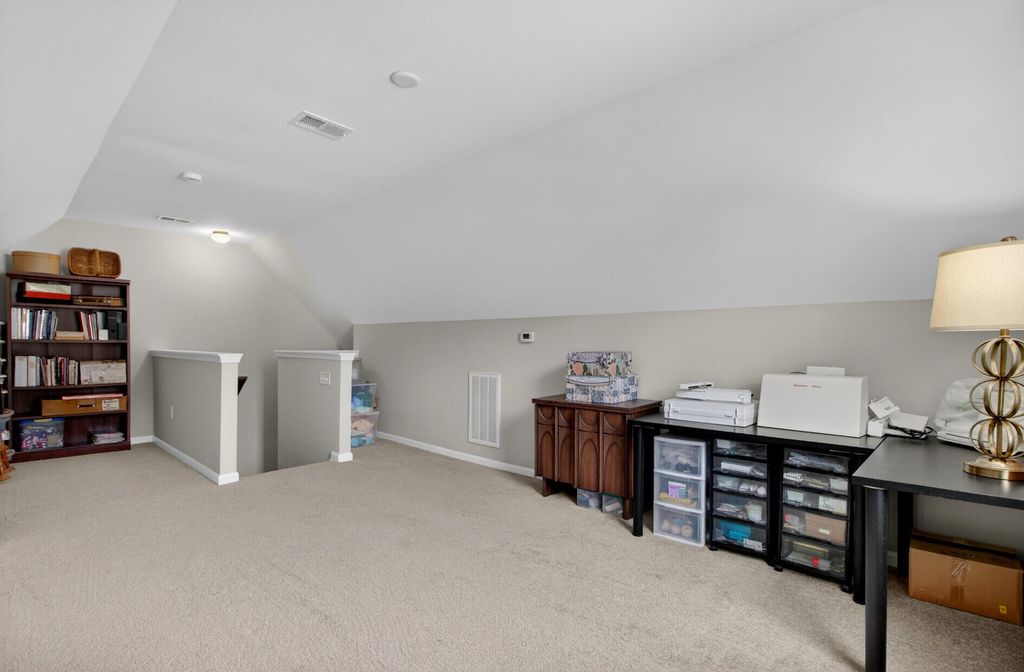 Image 27 of property listing at 225 Alpine Road, Summerville, SC 29485