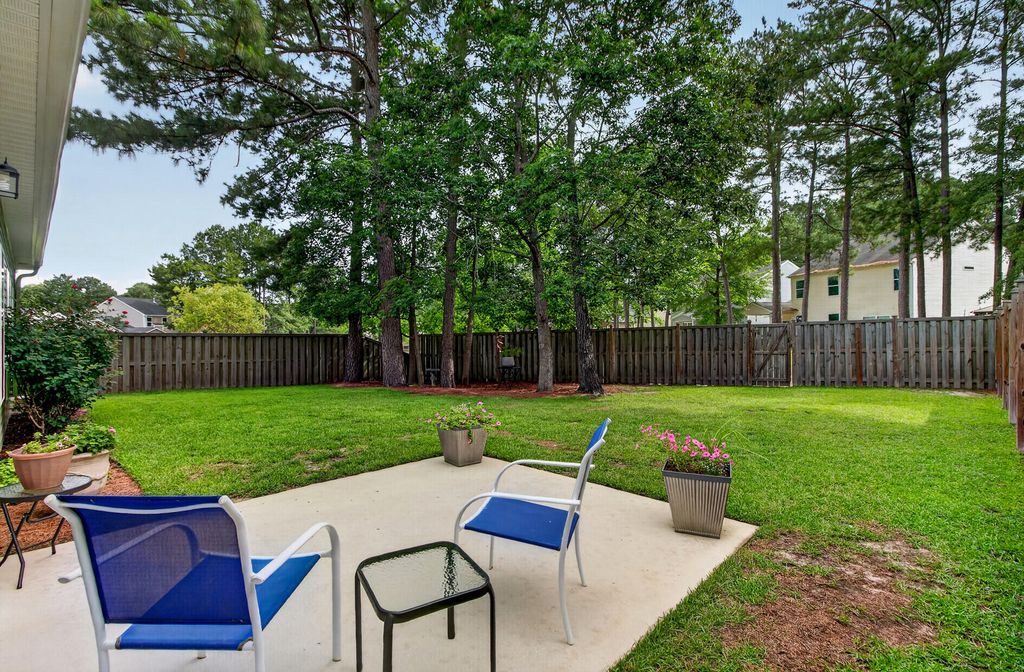 Image 29 of property listing at 225 Alpine Road, Summerville, SC 29485