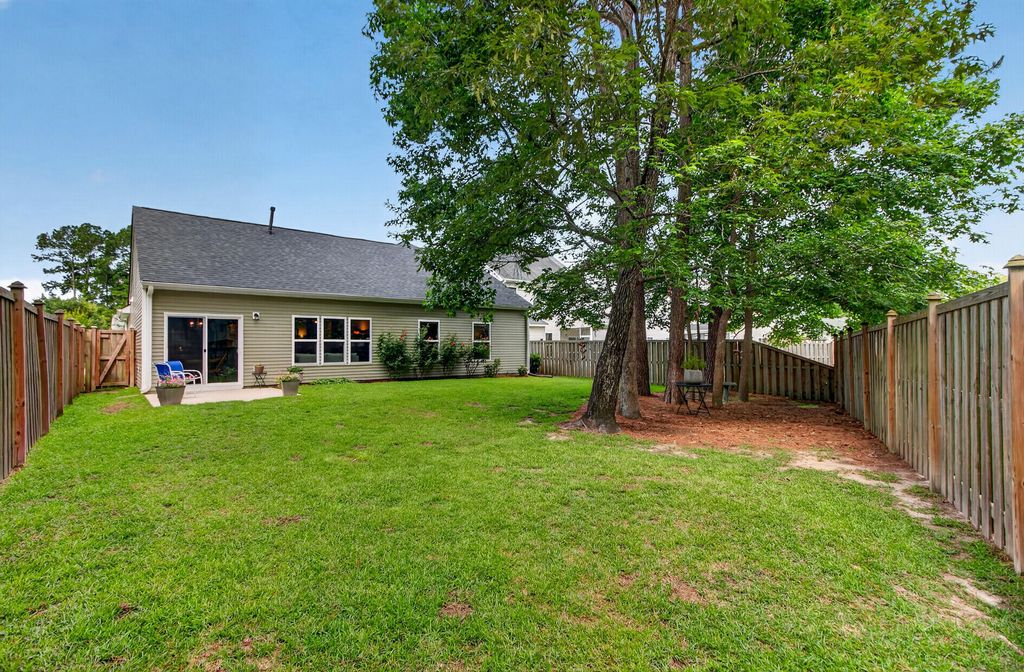Image 30 of property listing at 225 Alpine Road, Summerville, SC 29485