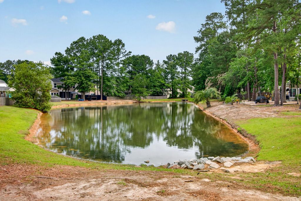 Image 32 of property listing at 225 Alpine Road, Summerville, SC 29485