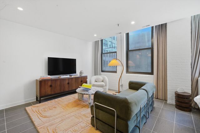 680 S Federal Street 807, Chicago, IL 60605