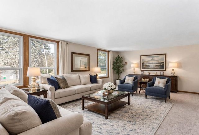 1011 Richards AVENUE, Watertown, WI 53094