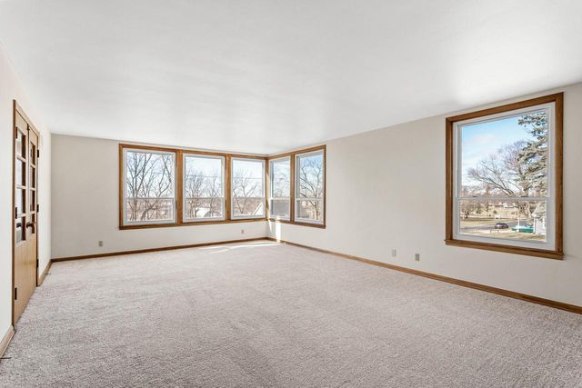 1011 Richards AVENUE, Watertown, WI 53094