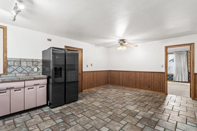 1011 Richards AVENUE, Watertown, WI 53094