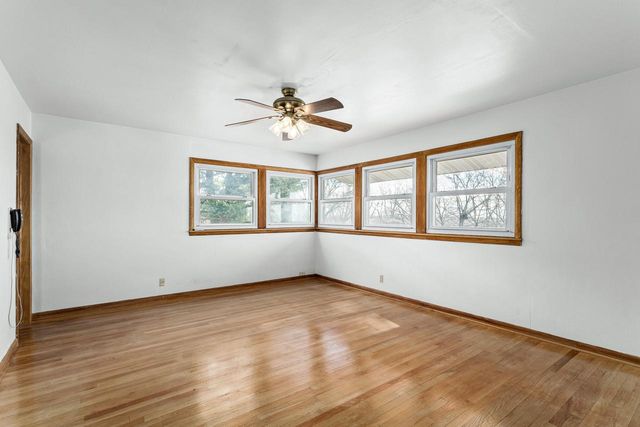 1011 Richards AVENUE, Watertown, WI 53094