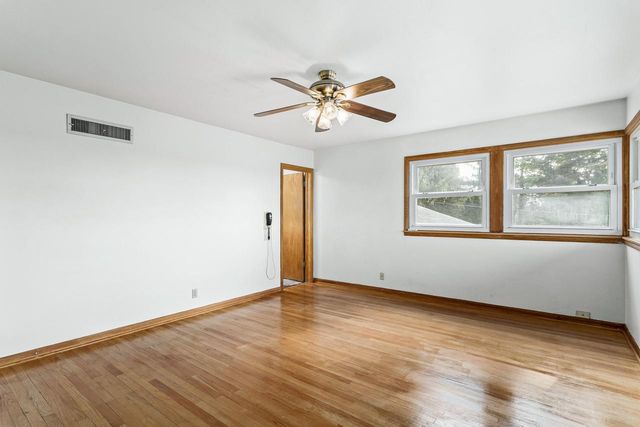 1011 Richards AVENUE, Watertown, WI 53094