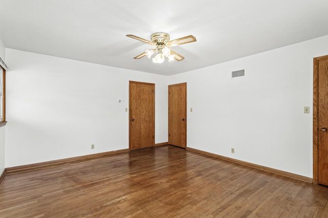 1011 Richards AVENUE, Watertown, WI 53094