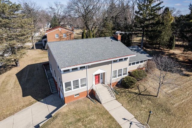 1011 Richards AVENUE, Watertown, WI 53094
