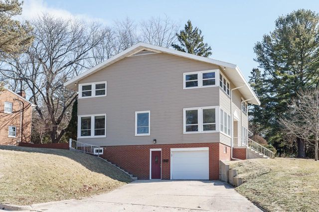 1011 Richards AVENUE, Watertown, WI 53094