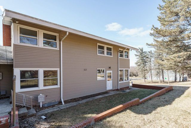 1011 Richards AVENUE, Watertown, WI 53094