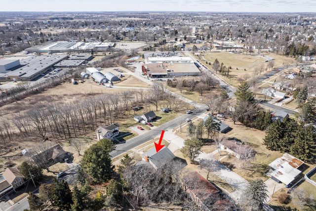 1011 Richards AVENUE, Watertown, WI 53094