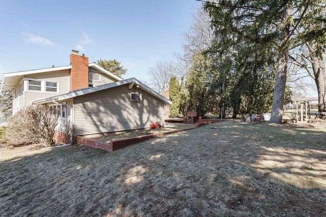 1011 Richards AVENUE, Watertown, WI 53094