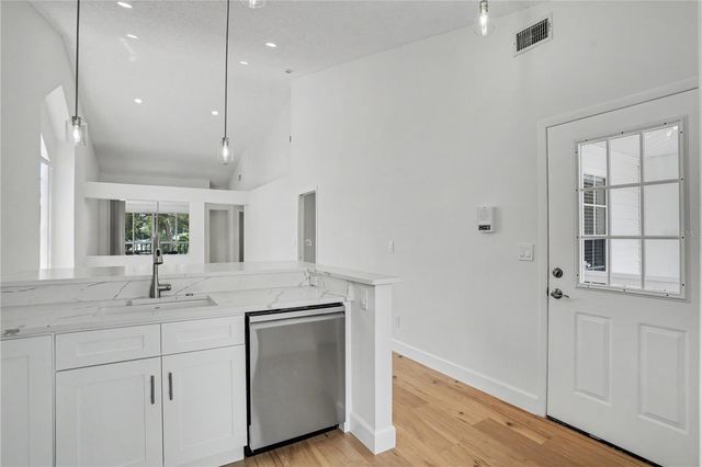 168 SUN ISLE CIRCLE 168, Treasure Island, FL 33706