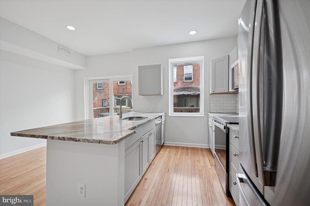 5921 BELMAR TER, Philadelphia, PA 19143