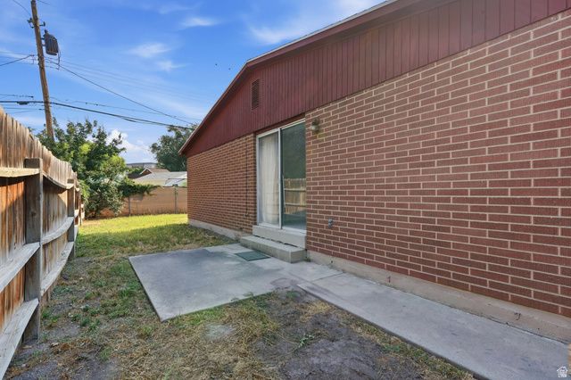 815 E WHITEMAPLE WAY, Millcreek, UT 84106
