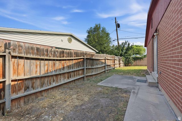 815 E WHITEMAPLE WAY, Millcreek, UT 84106