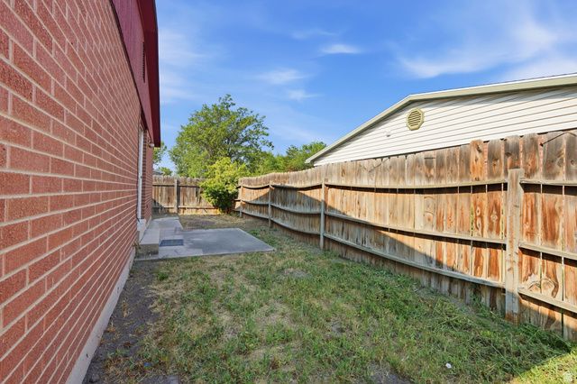 815 E WHITEMAPLE WAY, Millcreek, UT 84106