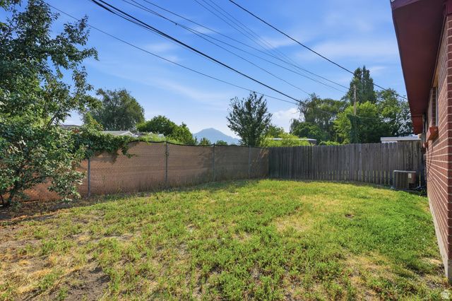 815 E WHITEMAPLE WAY, Millcreek, UT 84106