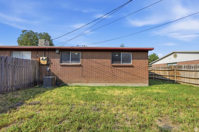 815 E WHITEMAPLE WAY, Millcreek, UT 84106