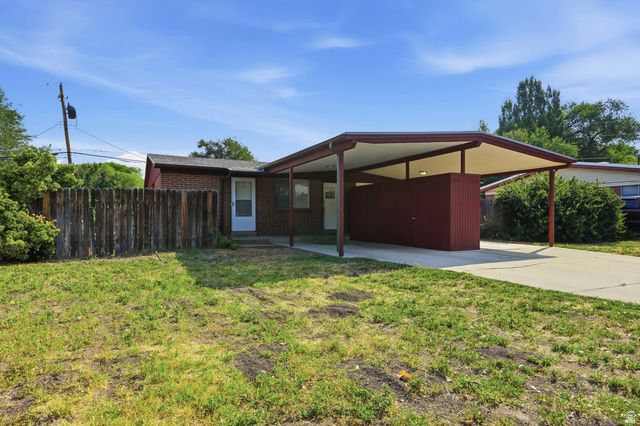815 E WHITEMAPLE WAY, Millcreek, UT 84106