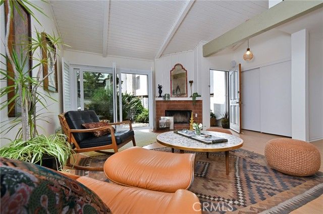 6265 Canoga 53, Woodland Hills (los Angeles), CA 91367