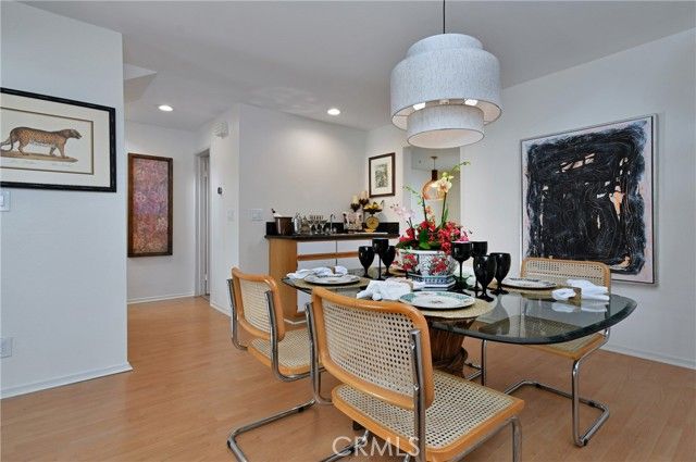 6265 Canoga 53, Woodland Hills (los Angeles), CA 91367