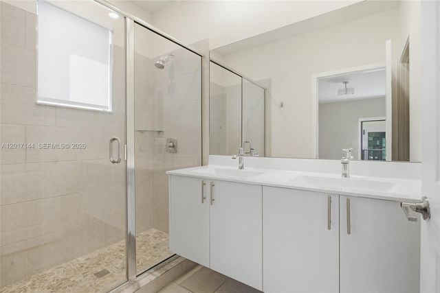 4426 83rd Parkway, Doral, FL 33166